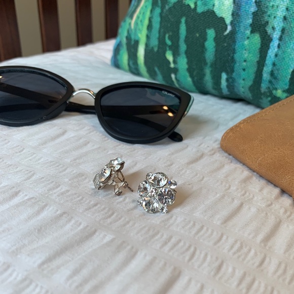 Cluster Statement Earrings - new in box! - Picture 3 of 5